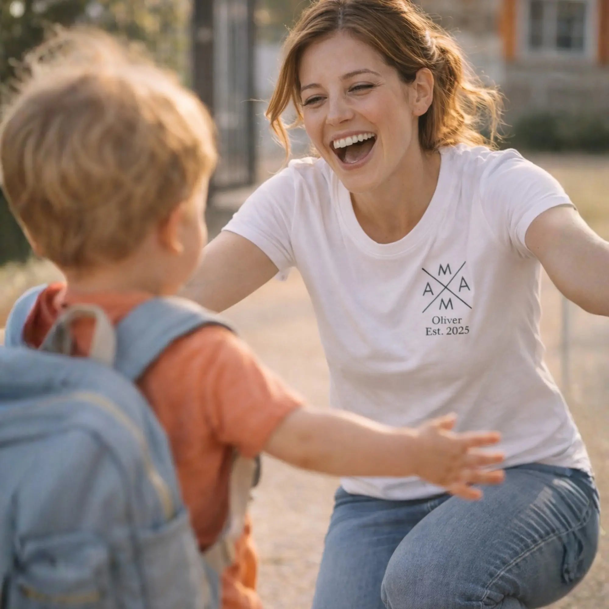 “MAMA Crossed” - Personalisiertes T-Shirt