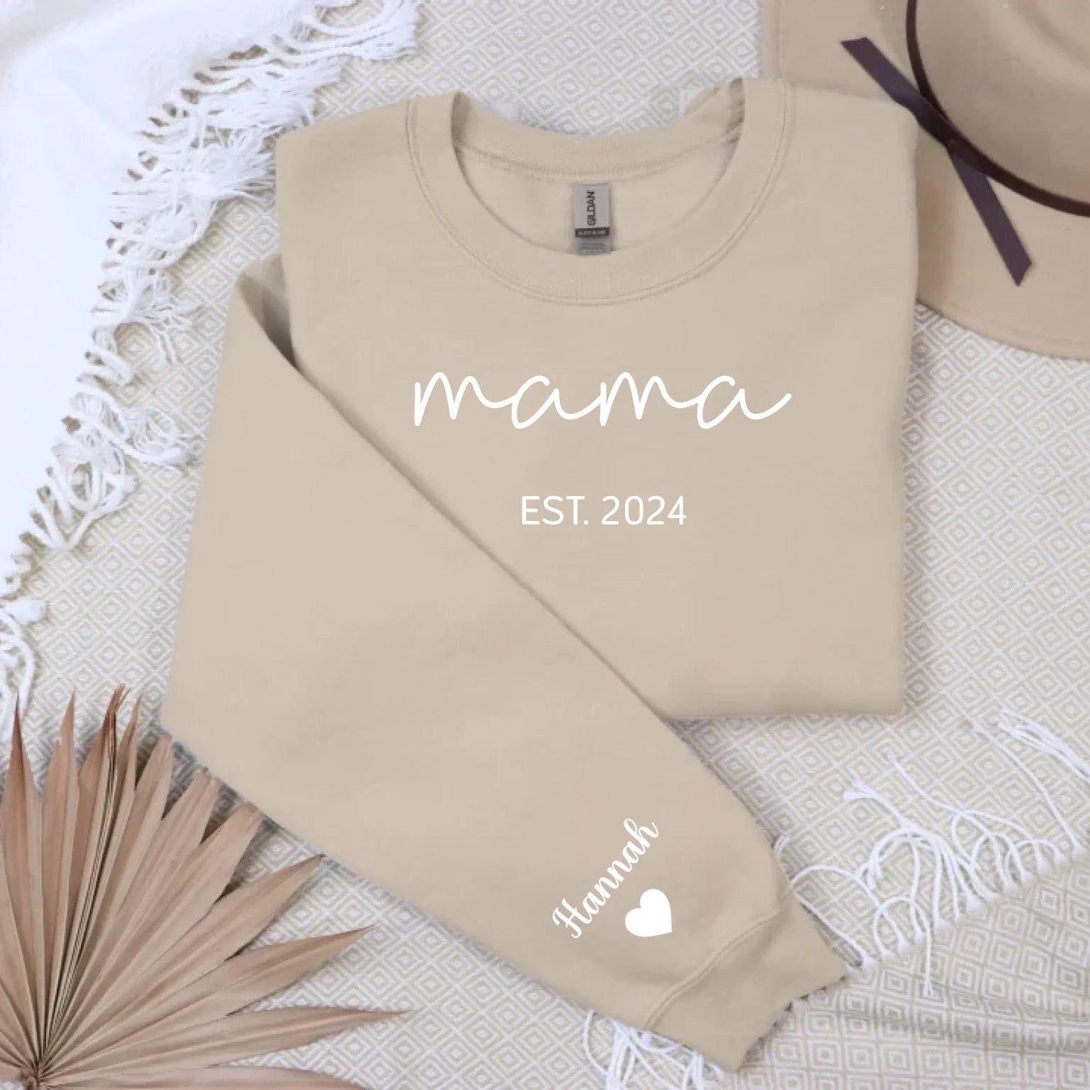“Personalisiertes Mama-Sweatshirt” mit Kindernamen und Datum