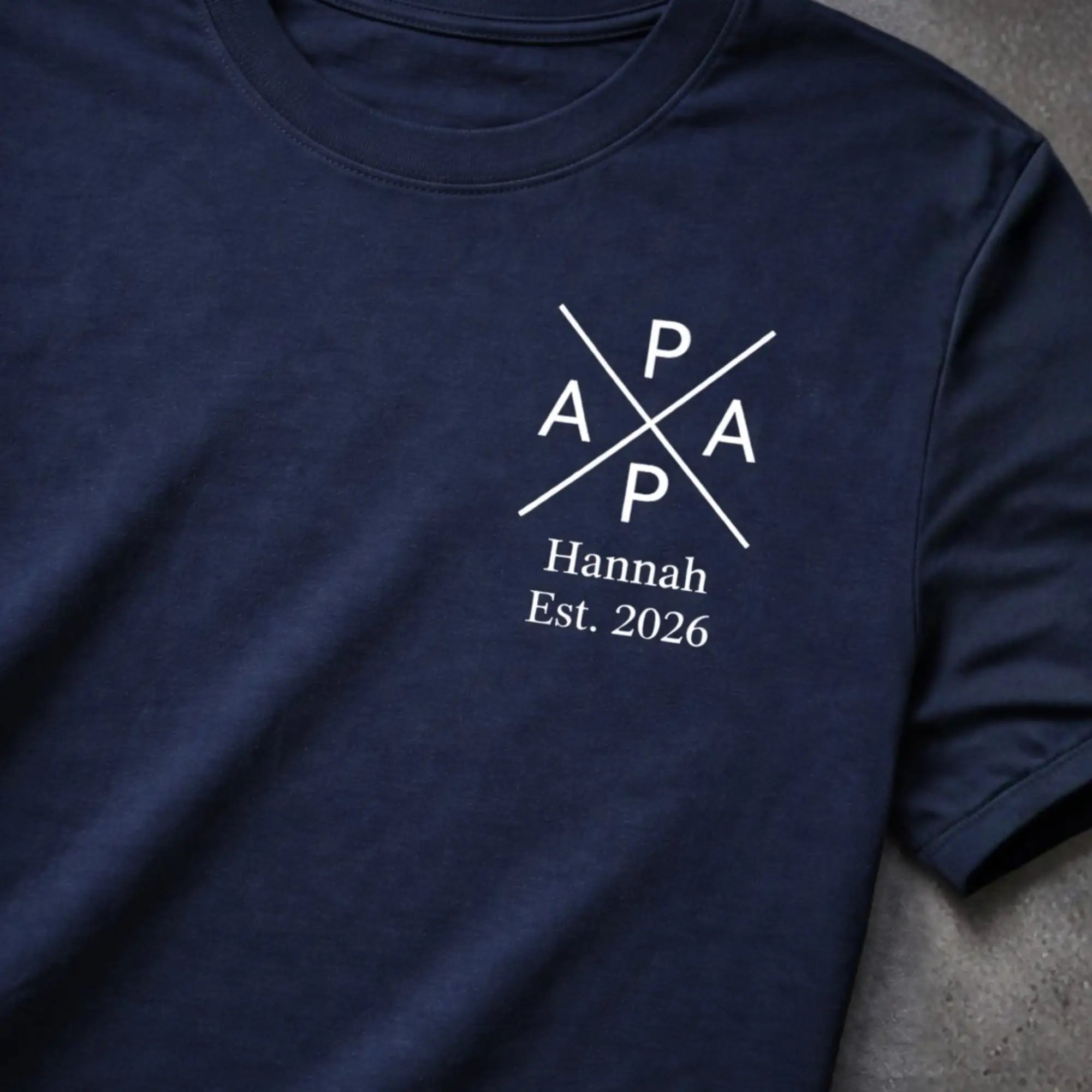 “PAPA Crossed” - Personalisiertes T-Shirt