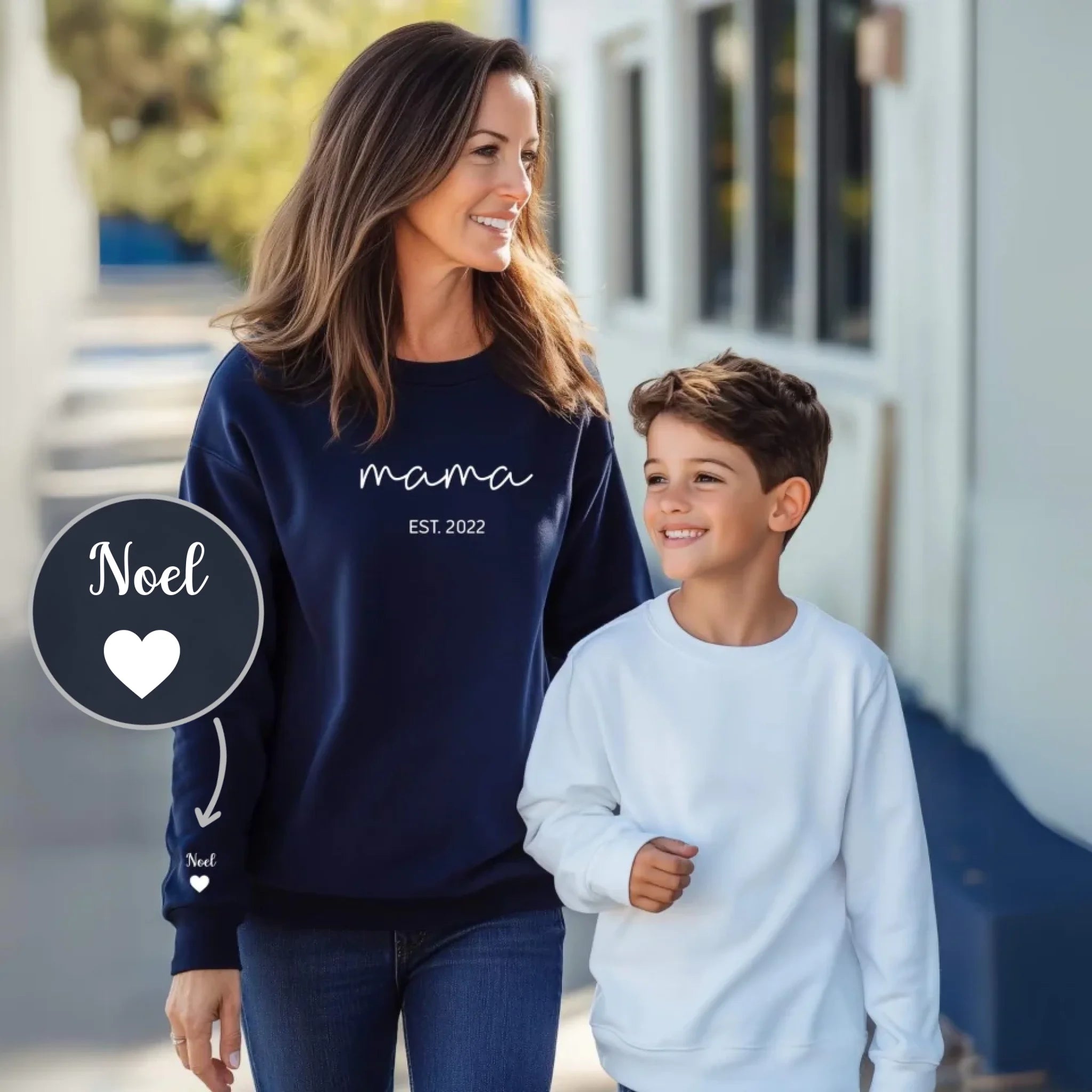 Personalisiertes-Mama-Sweatshirt-Mit-Kindernamen-Navy