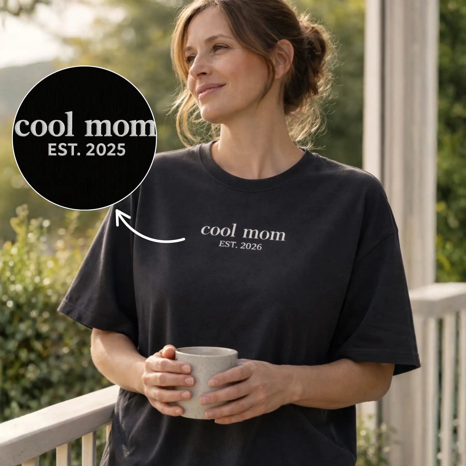 “cool mom” - Personalisiertes, besticktes Heavy Cotton T-Shirt