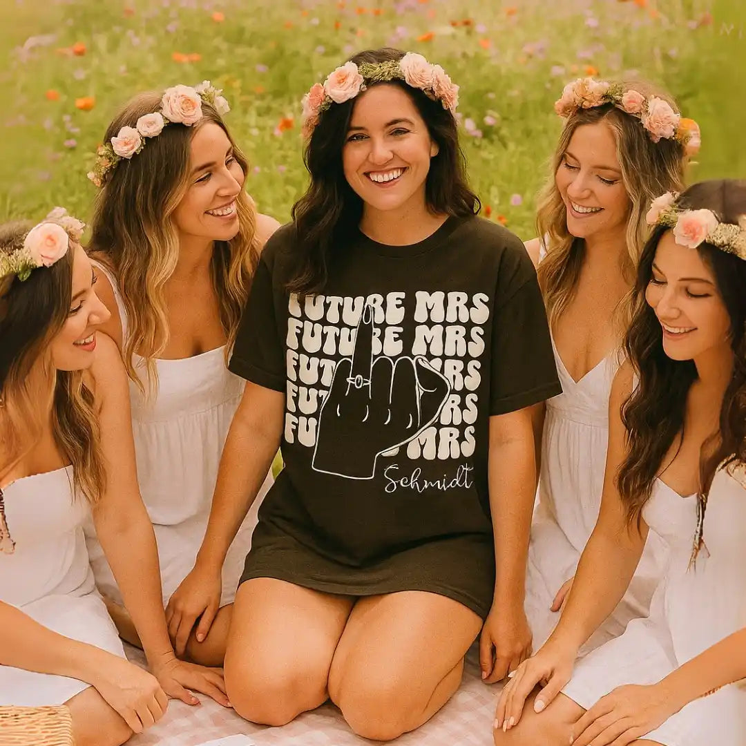 Personalisiertes Heavy Cotton T-Shirt “Future Mrs.”